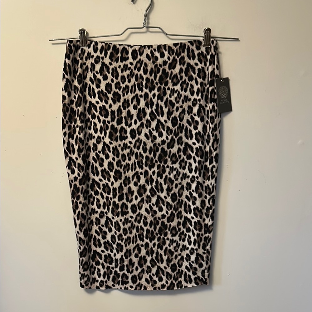 Vince Camuto leopard print women’s midi skirt stretch waist and material size S